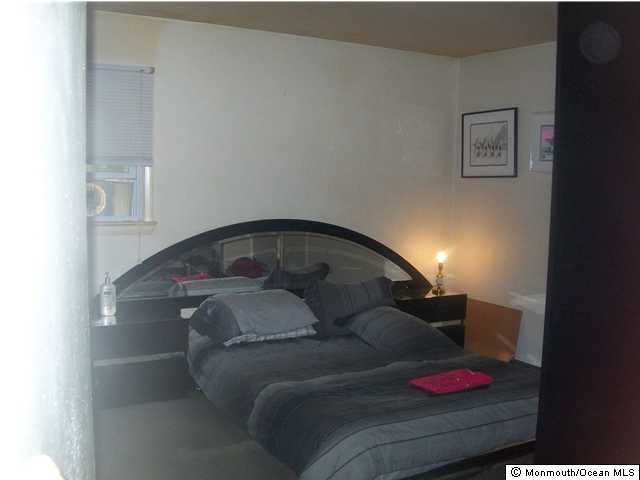 19 ALEXANDER AVE - photo 4